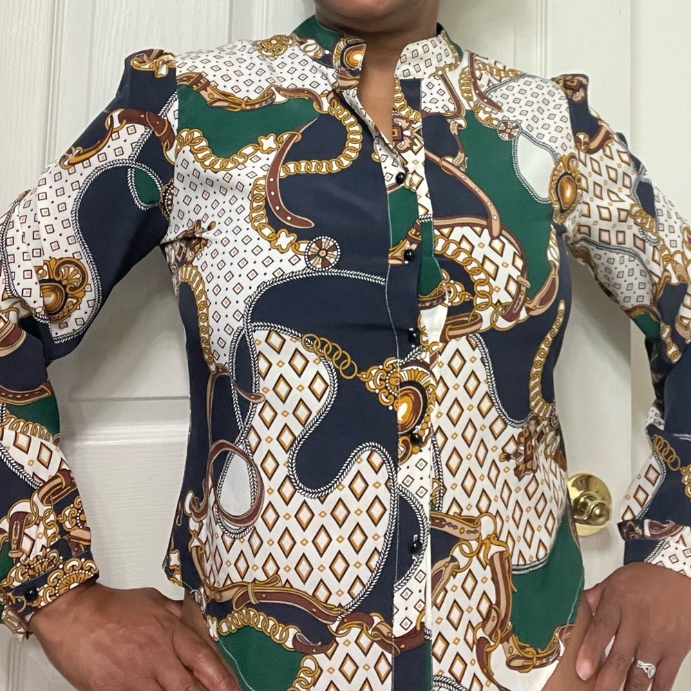 SHEIN Printed blouse for work or play.💚💙💛